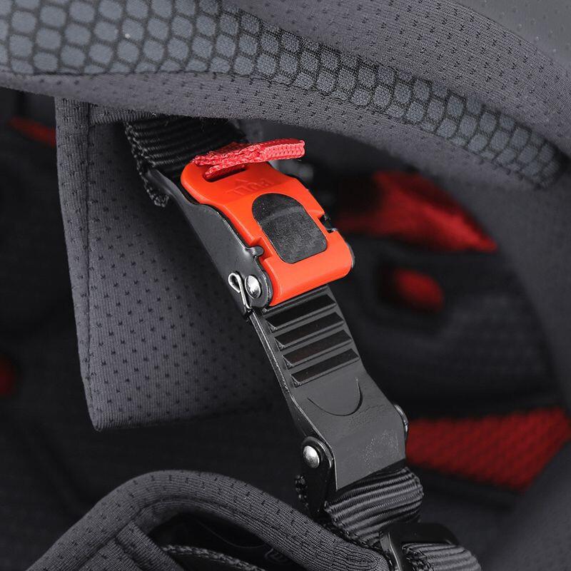 product/m/t/mt-helmets_209467_noir_10.jpg
