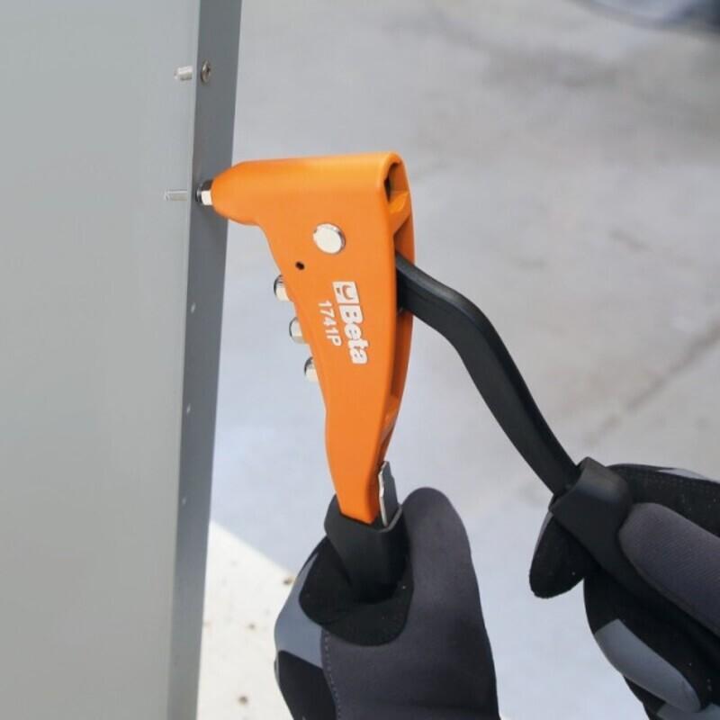 product/b/e/beta_1129851_orange_3.jpg