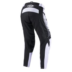 product/k/e/kenny_251-6203012-2809_focus-black-white_2.jpg
