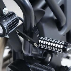 1126888-repose-pied-moto-universels-fixation-sur-barres-r-g-racing-noir-tu